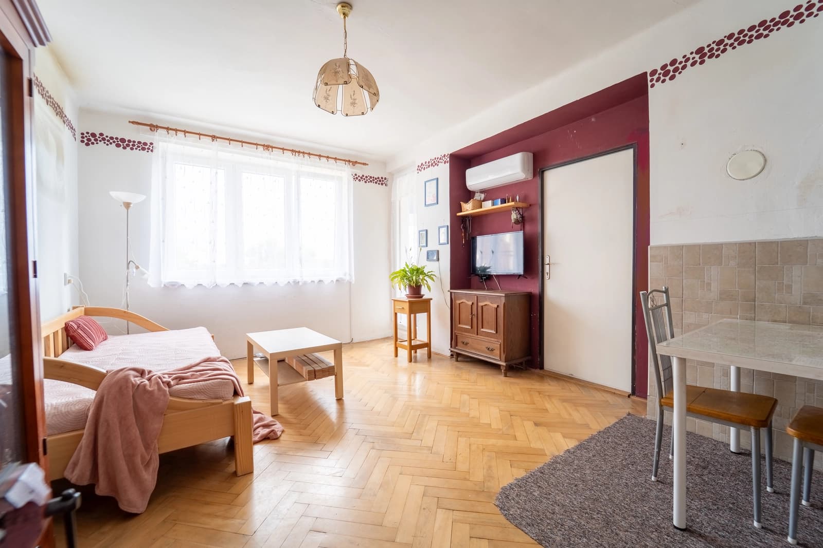 Byt 2+1 v Týnci nad Labem